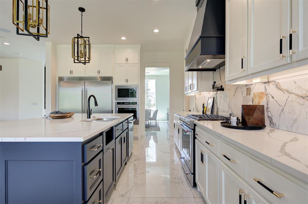 1117 Falls Bridge Court Property Photo 13