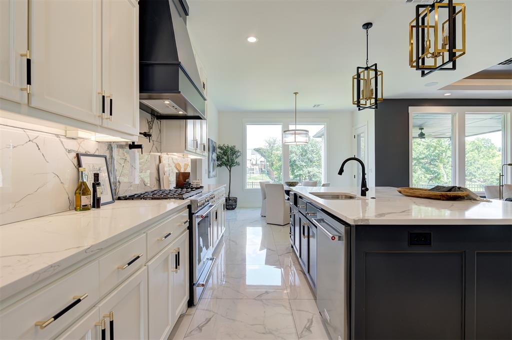 1117 Falls Bridge Court Property Photo 16