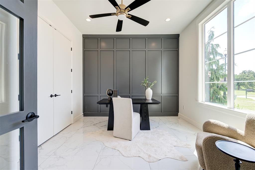 1117 Falls Bridge Court Property Photo 21