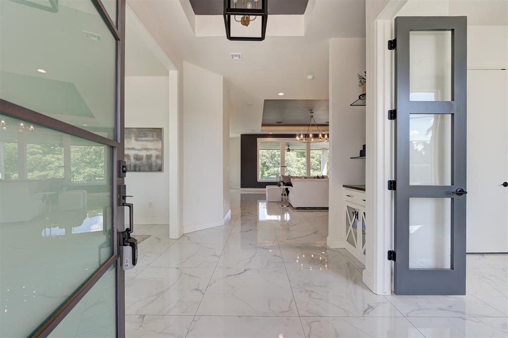 1117 Falls Bridge Court Property Photo 41