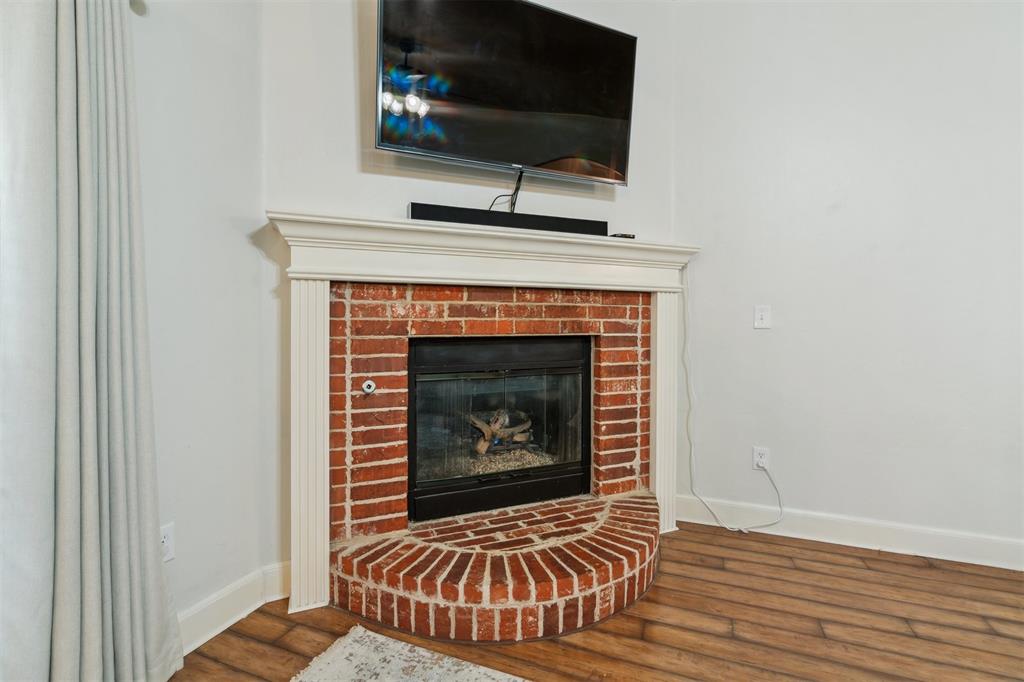 4605 Nw 161st Street Property Photo 10
