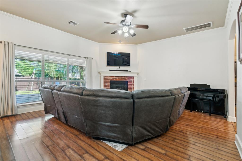 4605 Nw 161st Street Property Photo 12