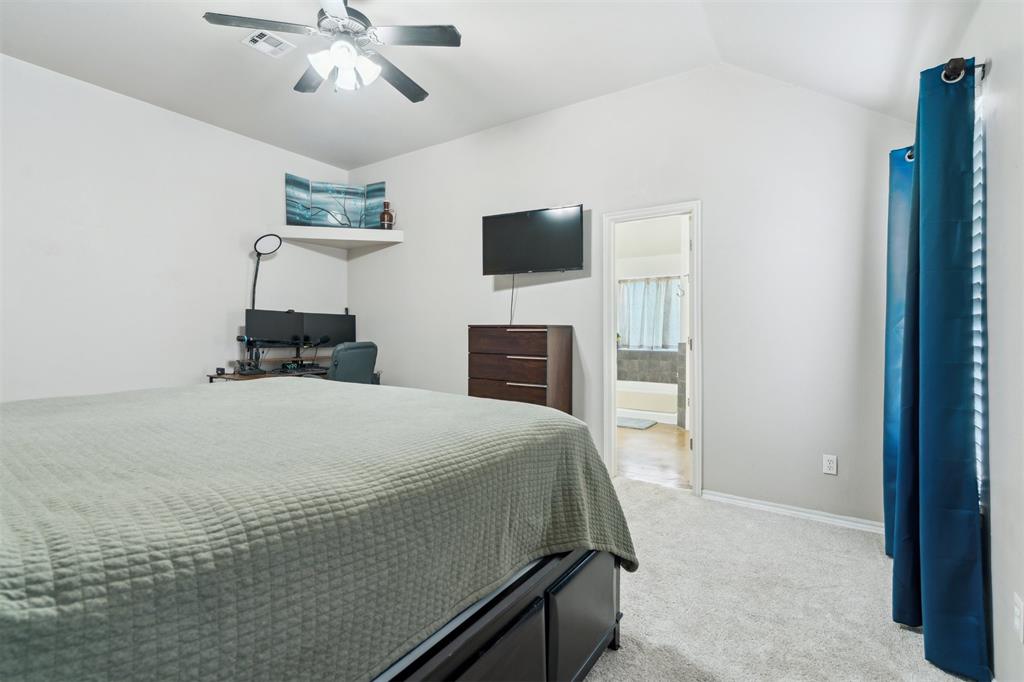 4605 Nw 161st Street Property Photo 25