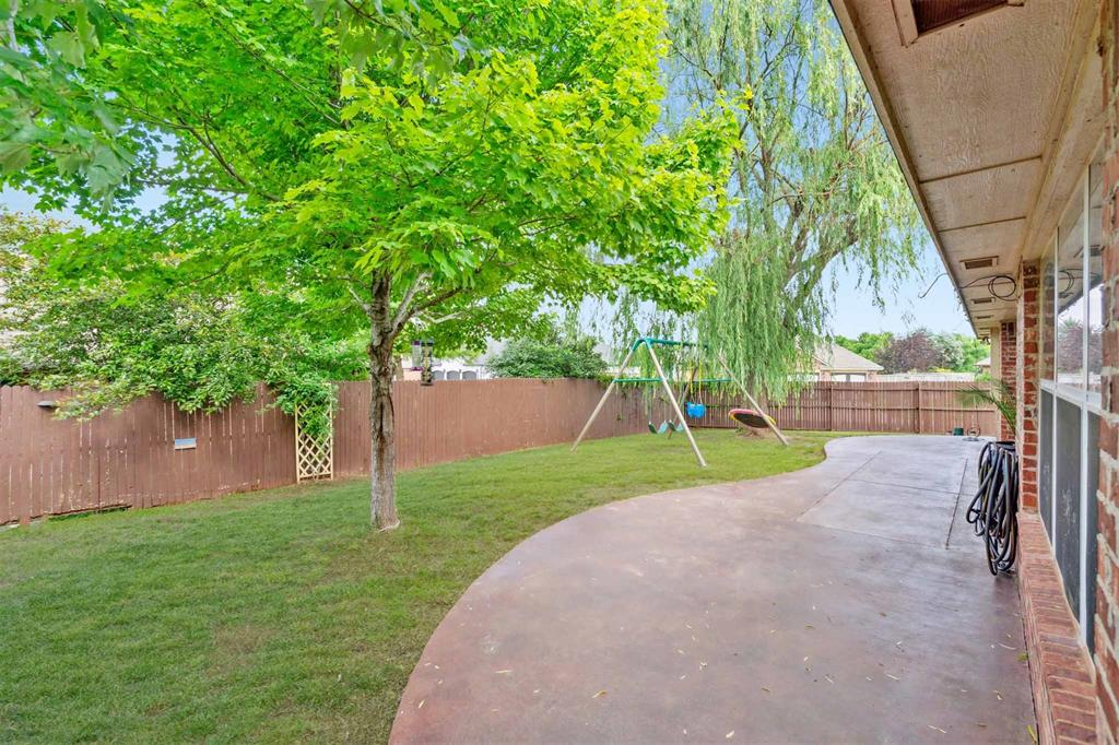 4605 Nw 161st Street Property Photo 45