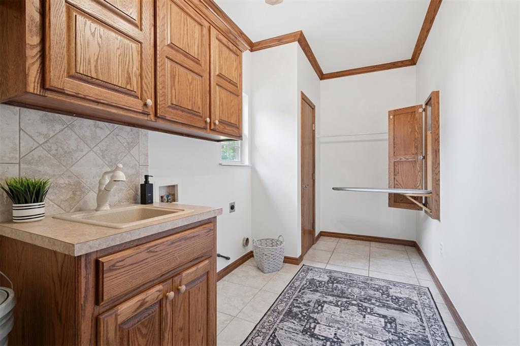 607 Pool Place Property Photo 37