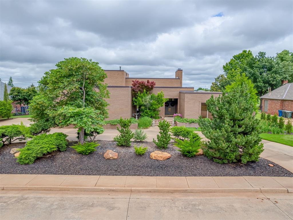 1405 Irvine Drive Property Photo 1