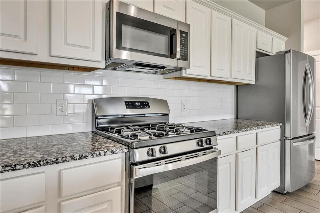 1330 Round Leaf Road Property Photo 4