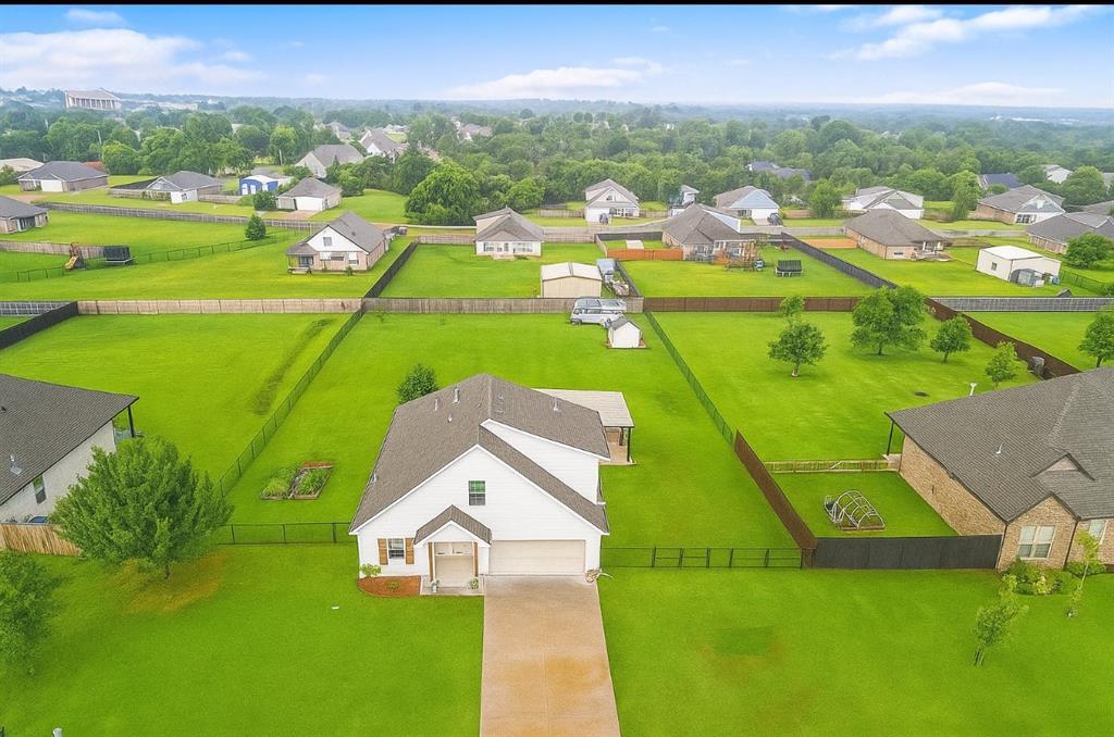 1330 Round Leaf Road Property Photo 11