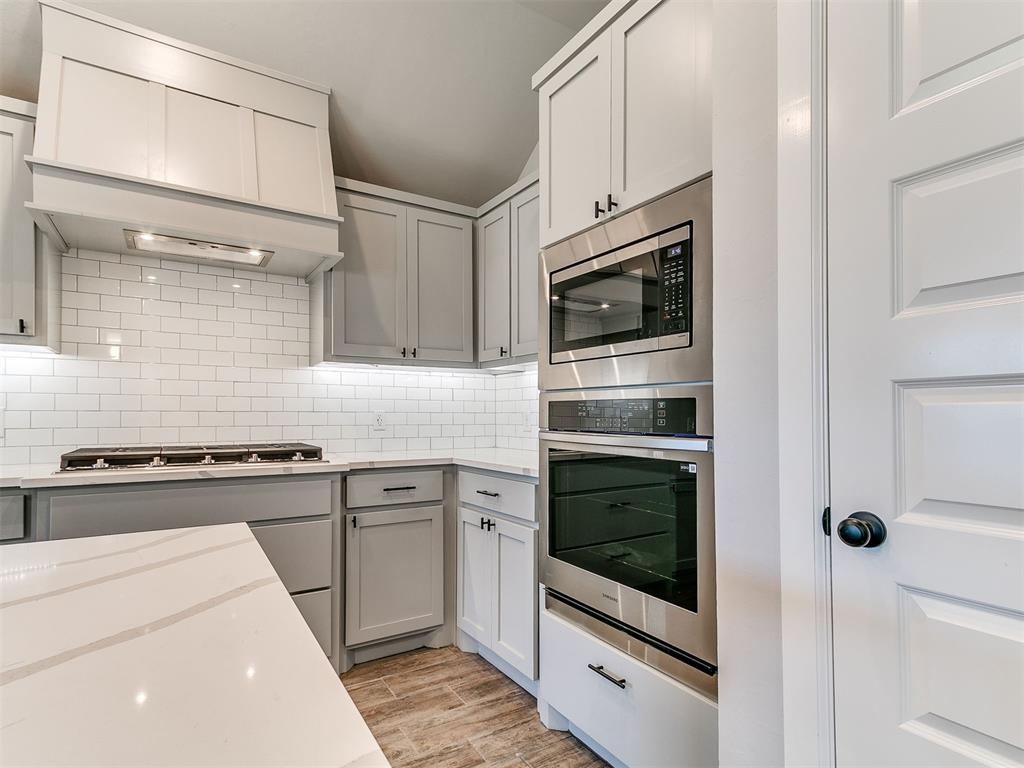 913 Sw 141st Street Property Photo 13