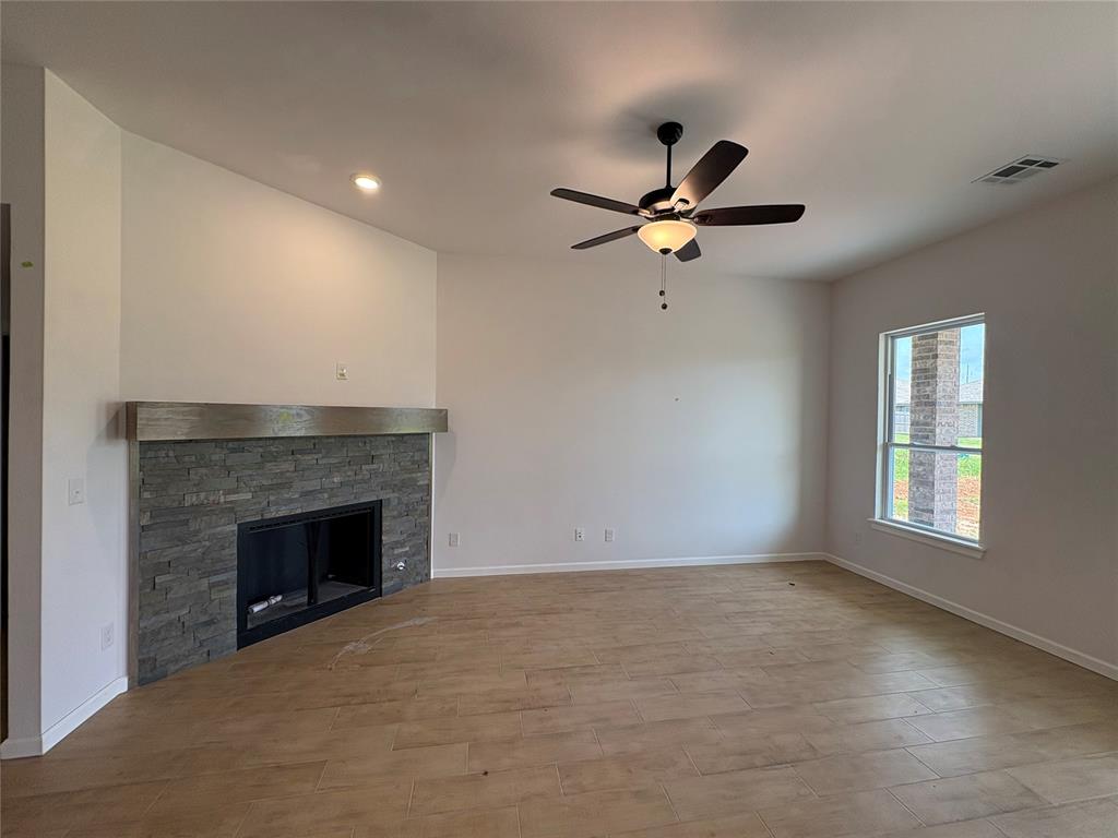 8509 Nw 76th Street Property Photo 4