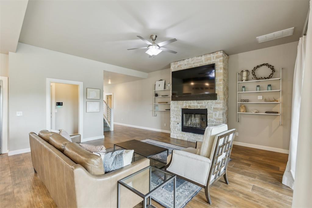 18101 Chisholm Creek Farm Lane Property Photo 4