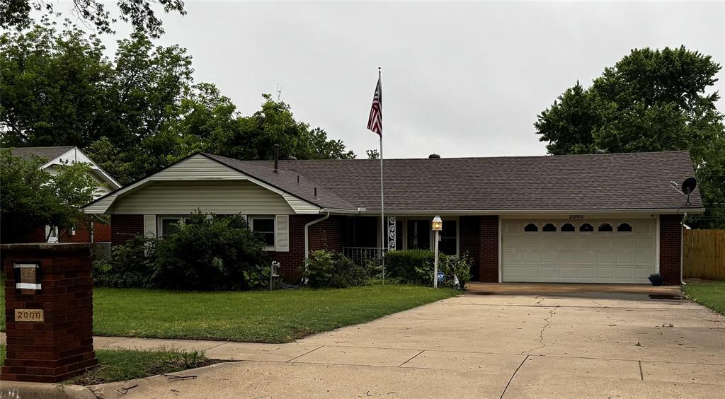 2000 Meadowbrook Street Property Photo 1