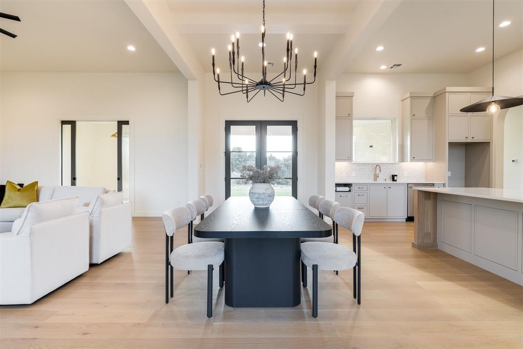 10113 Jaeman Way Property Photo 6