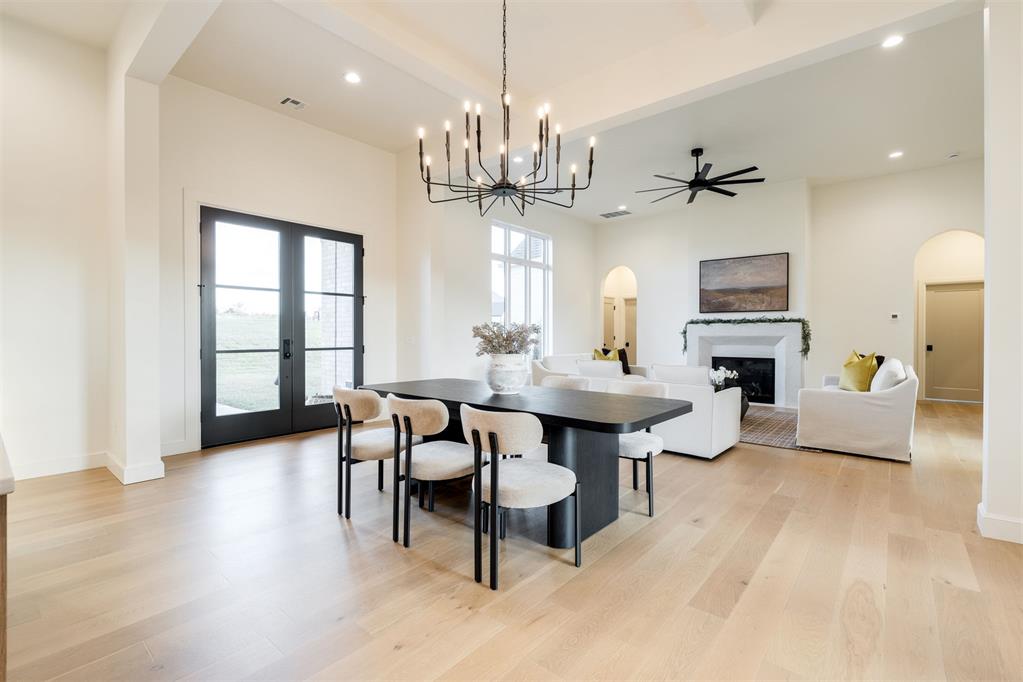 10113 Jaeman Way Property Photo 7