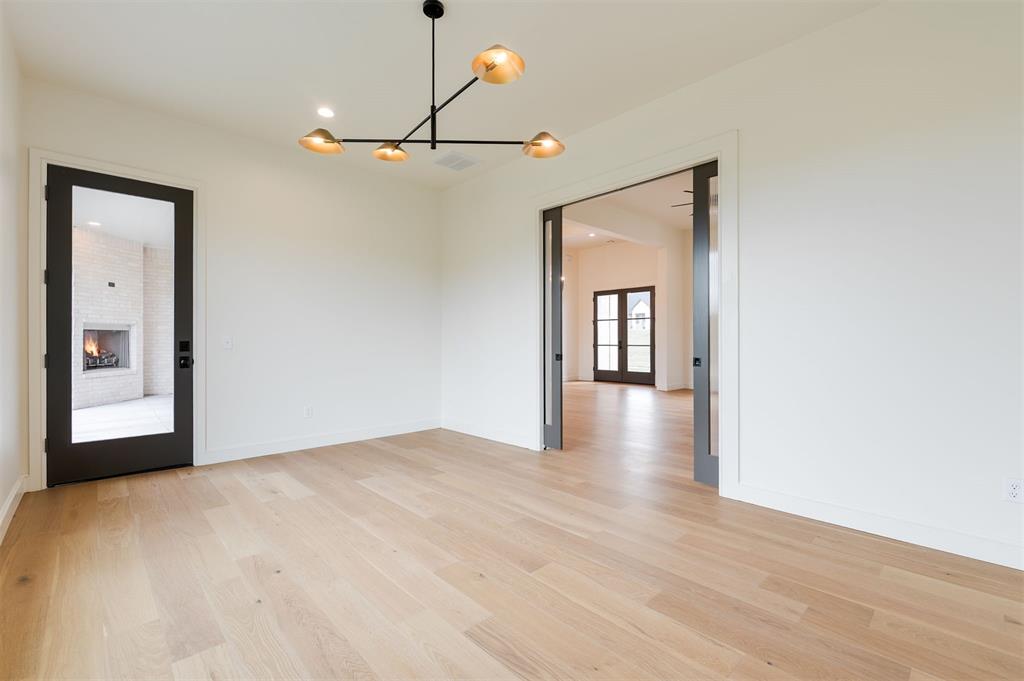 10113 Jaeman Way Property Photo 11