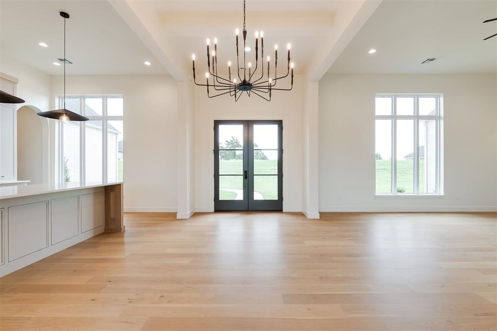 10113 Jaeman Way Property Photo 14