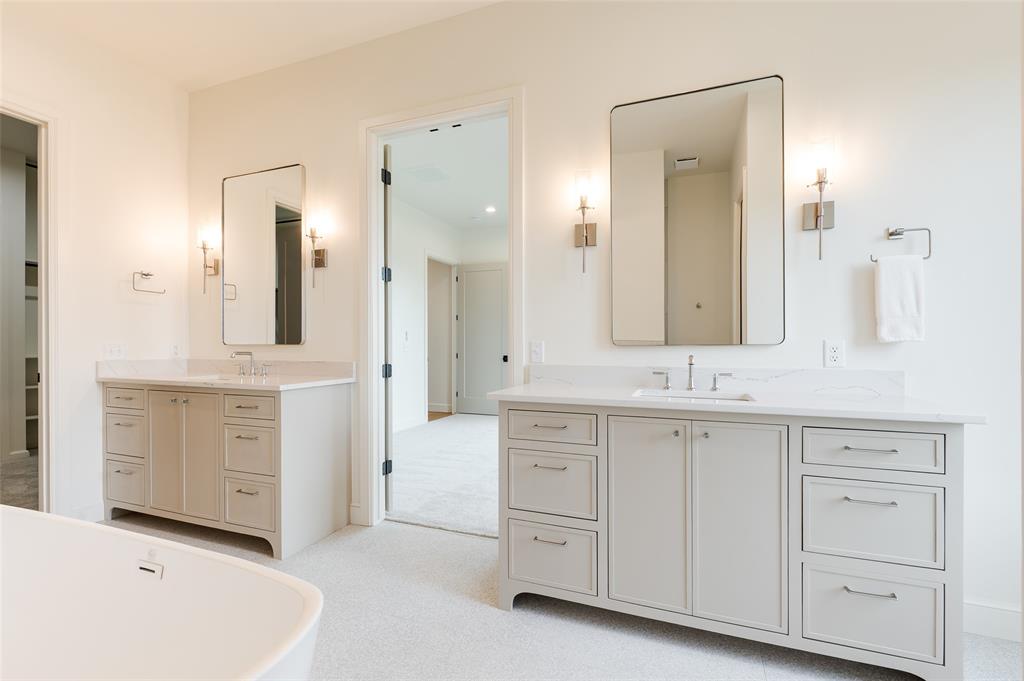 10113 Jaeman Way Property Photo 29