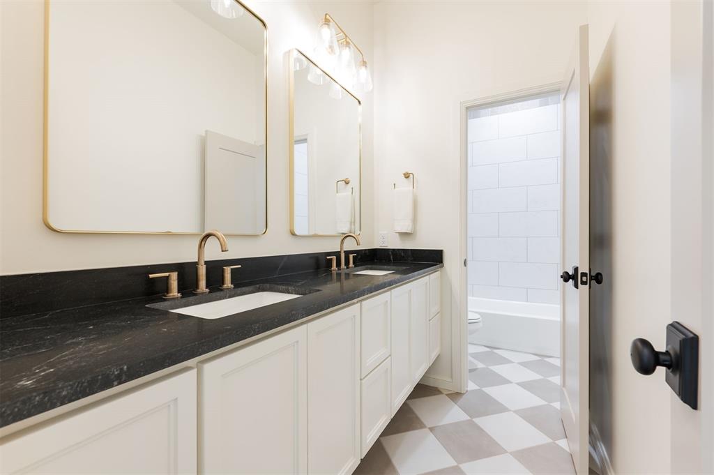 10113 Jaeman Way Property Photo 48