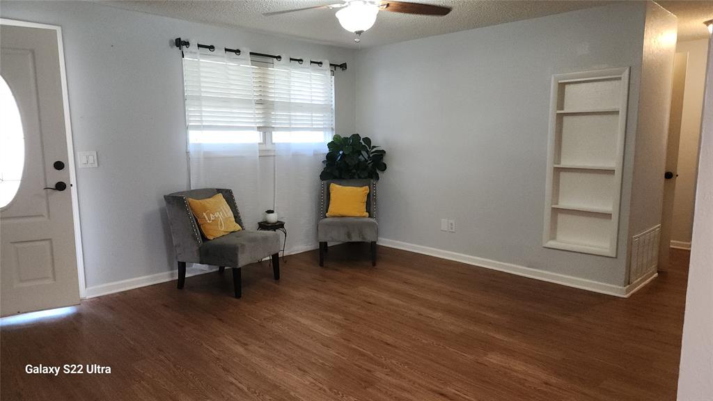 920 Arthur Drive Property Photo 2