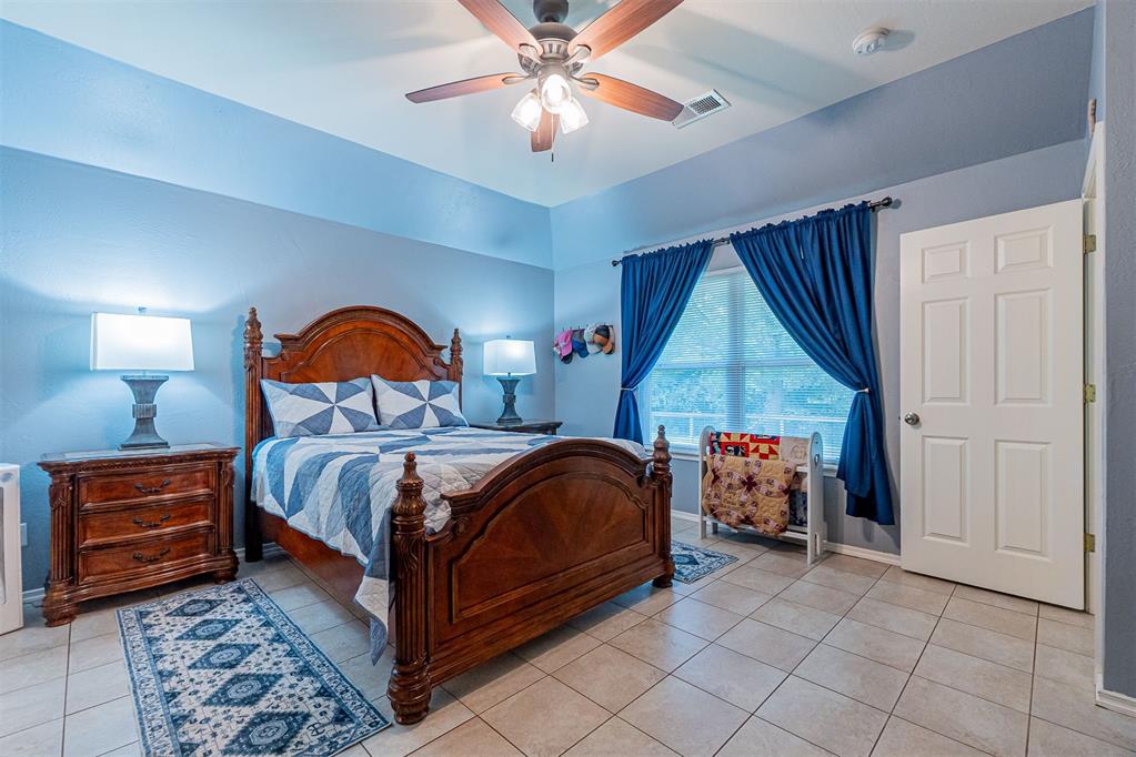 10205 Queensbury Drive Property Photo 6