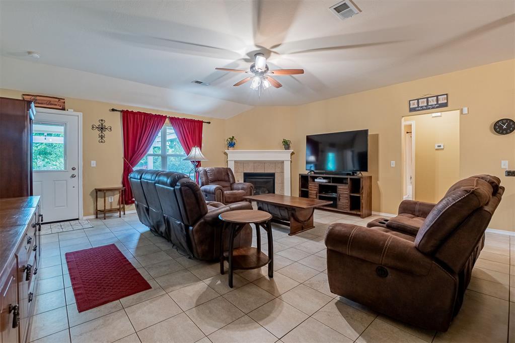 10205 Queensbury Drive Property Photo 15
