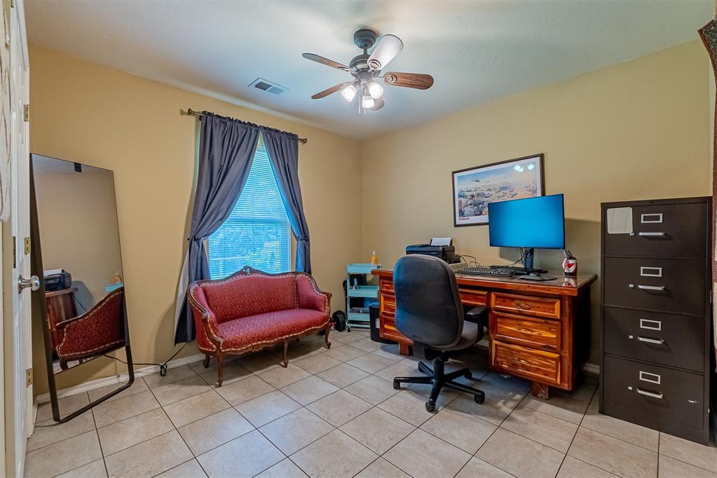 10205 Queensbury Drive Property Photo 22