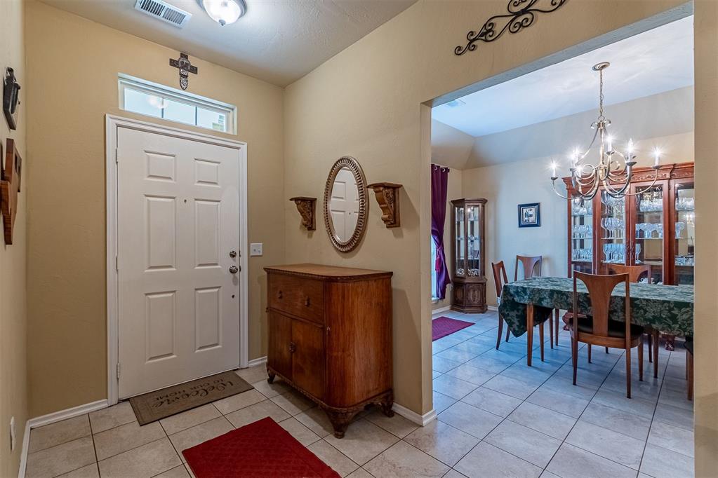 10205 Queensbury Drive Property Photo 24