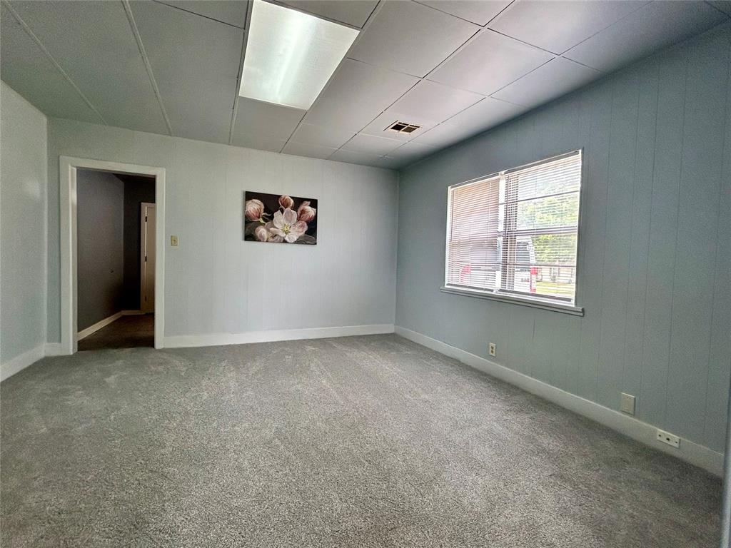 311 S 17th Street Property Photo 9