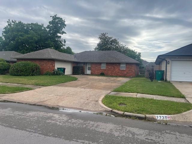 7716 S Charlotte Drive Property Photo 1