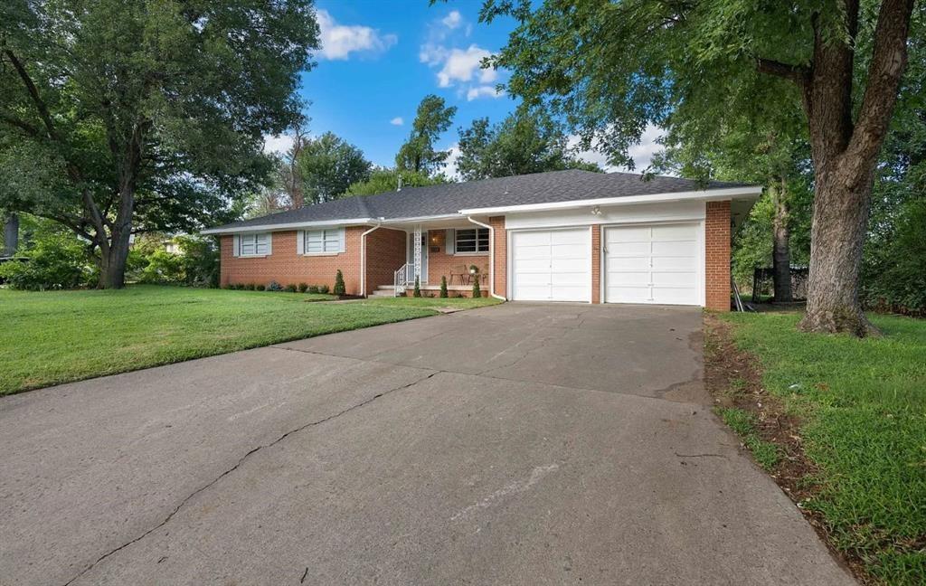 1230 Avondale Drive Property Photo