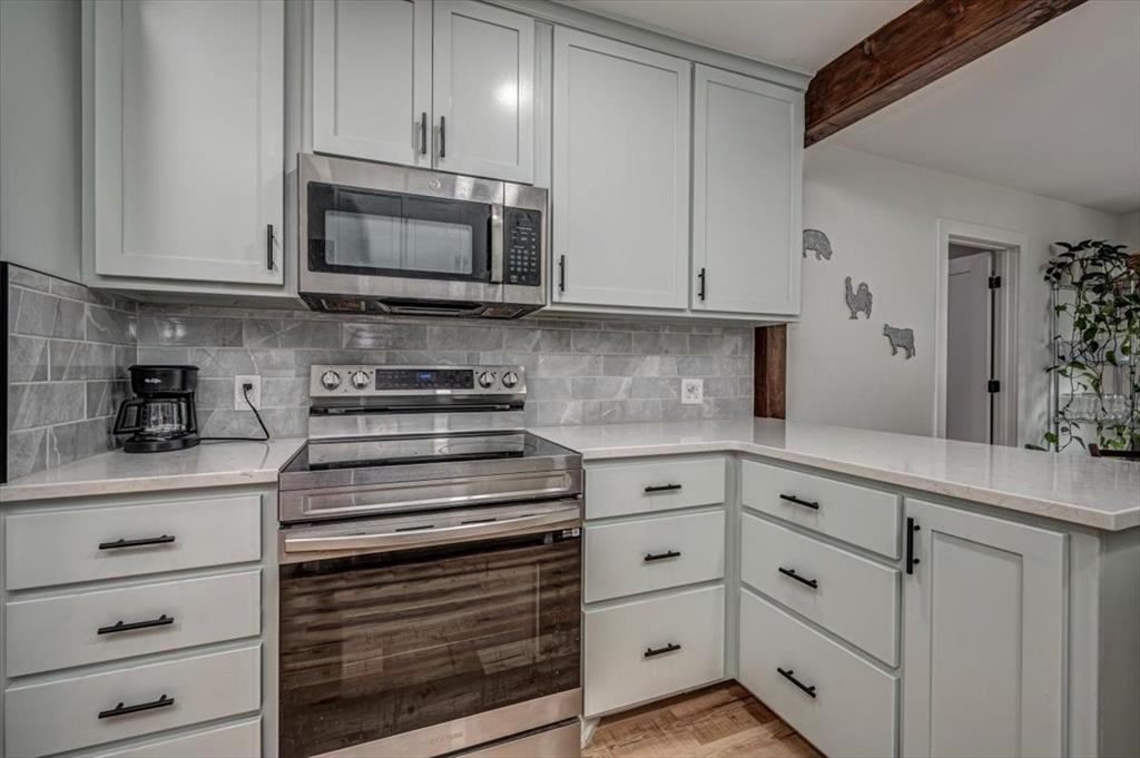 2401 Davis Road Property Photo 11