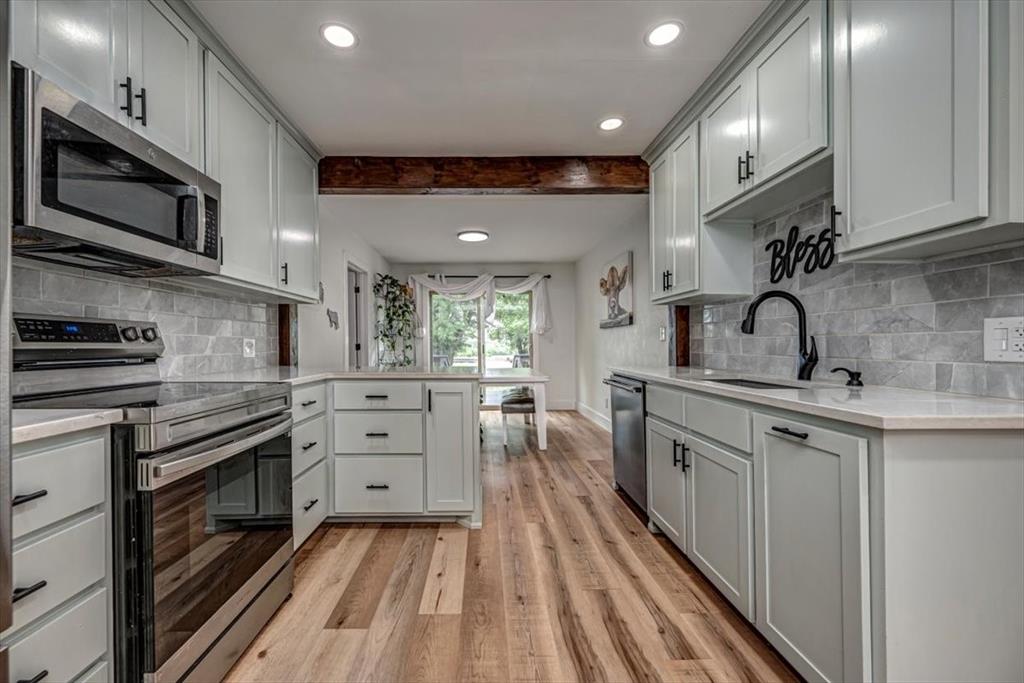 2401 Davis Road Property Photo 12