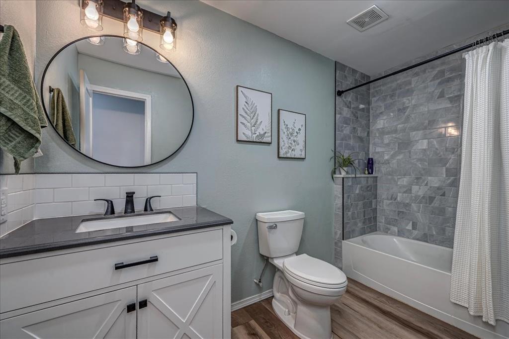 2401 Davis Road Property Photo 21