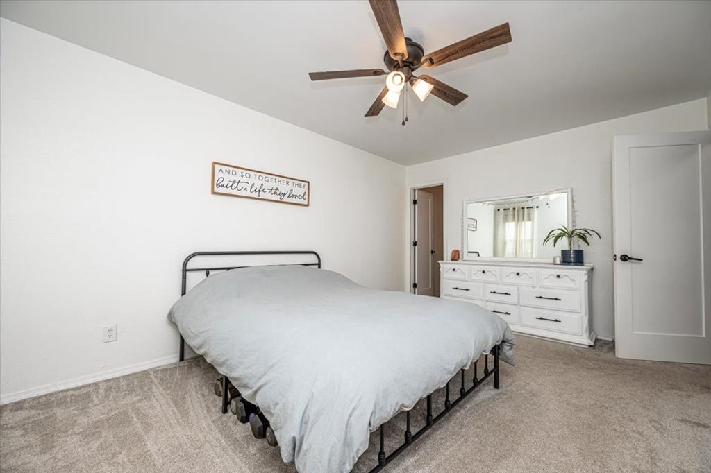 2401 Davis Road Property Photo 27