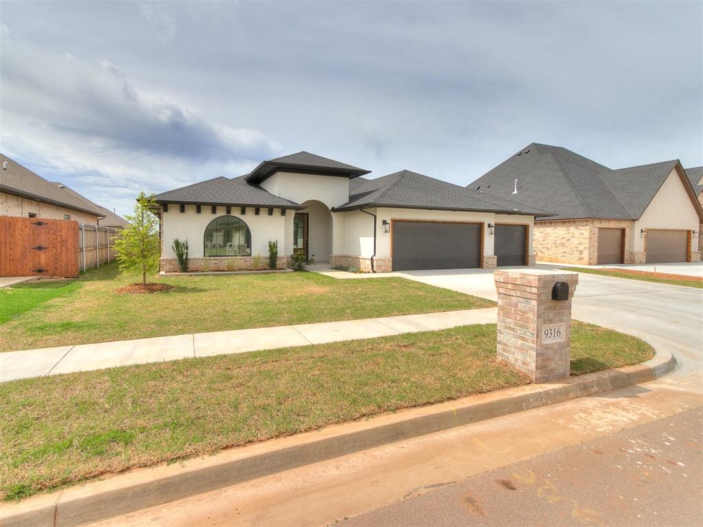 9316 NW 84th Street Property Photo 1