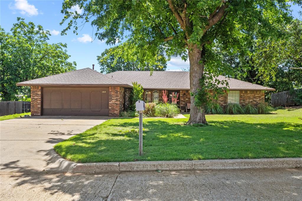 1212 N Illinois Street Property Photo 1