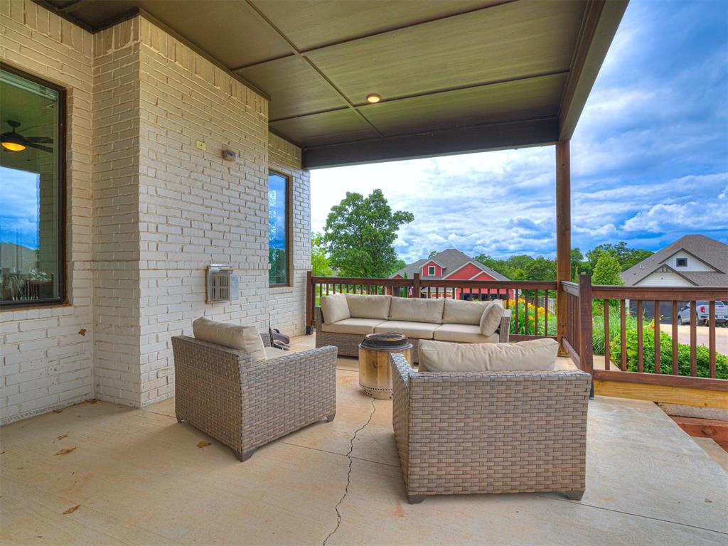 4900 Sunspear Drive Property Photo 4