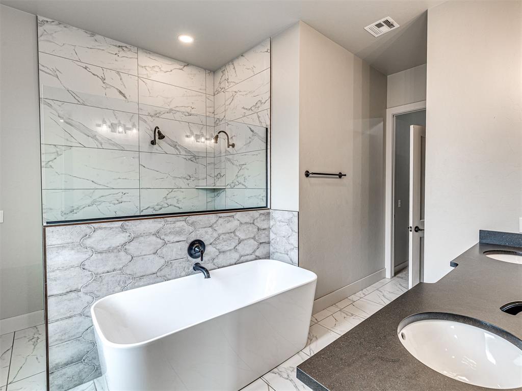 4900 Sunspear Drive Property Photo 18