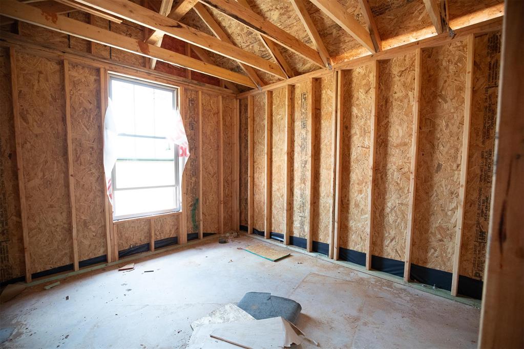 809 Westfall Drive Property Photo 4