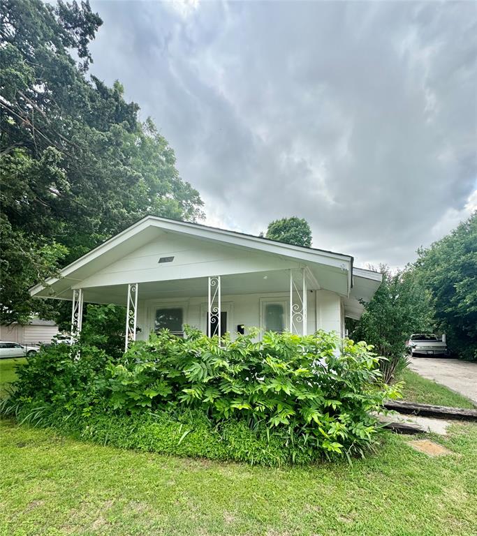 1412 S Evans Avenue Property Photo 1