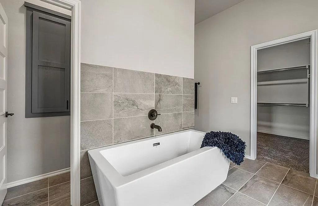 3921 Bandera Trail Property Photo 14