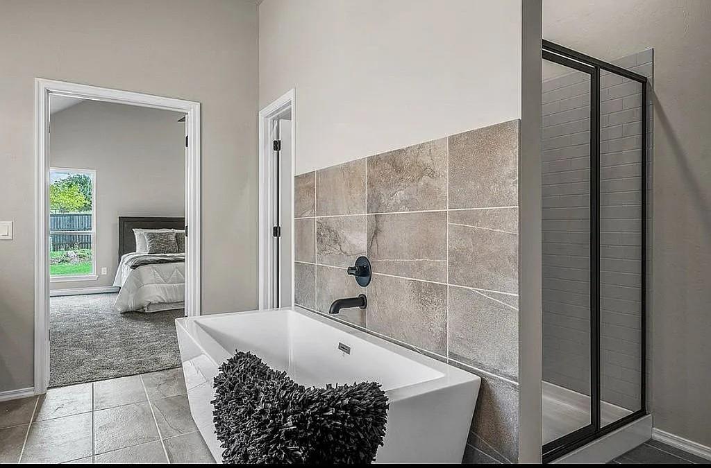 3921 Bandera Trail Property Photo 16