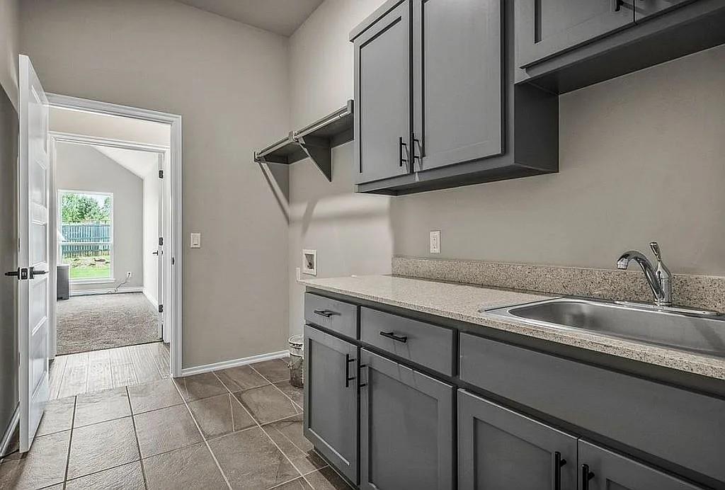 3921 Bandera Trail Property Photo 18