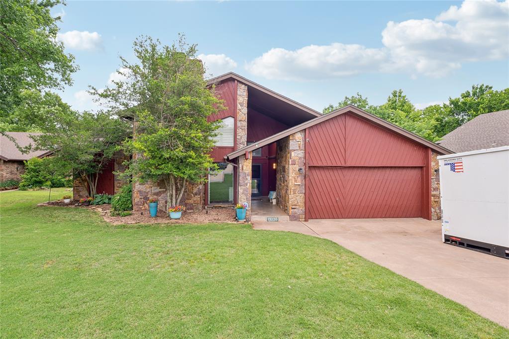 13220 Shady Tree Place Property Photo 1