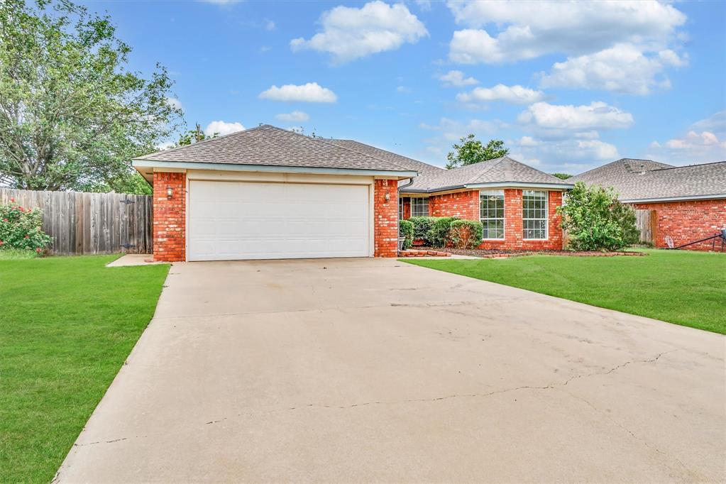 1101 Wendy Lane Property Photo 3