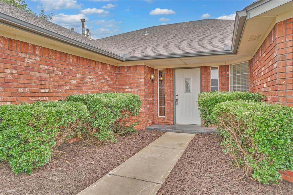 1101 Wendy Lane Property Photo 4