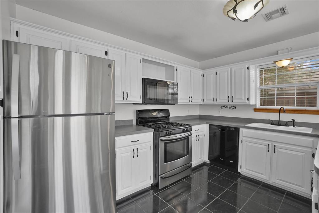 1101 Wendy Lane Property Photo 13