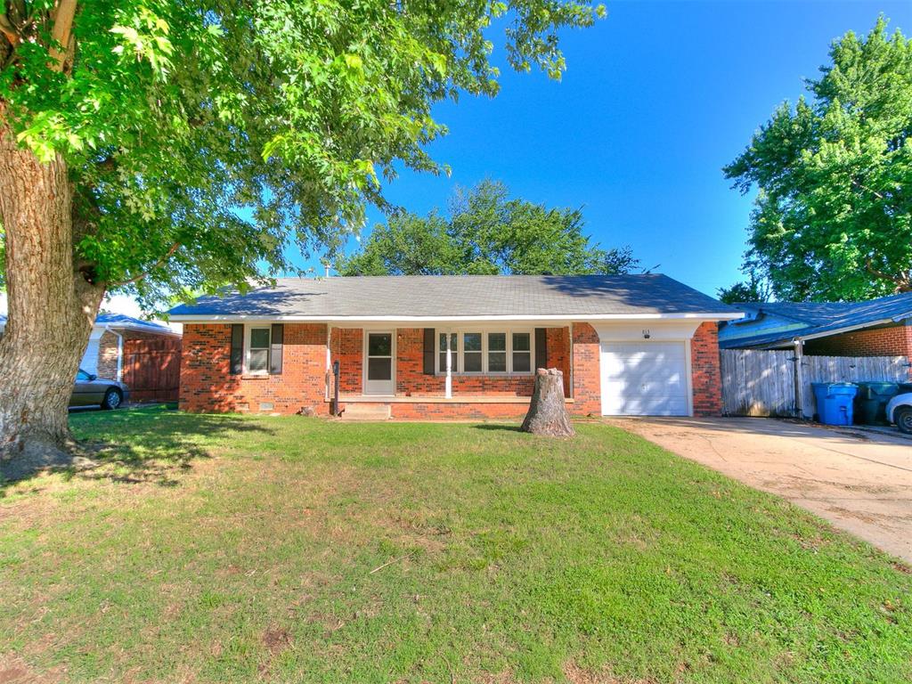 813 E Towry Drive Property Photo 3