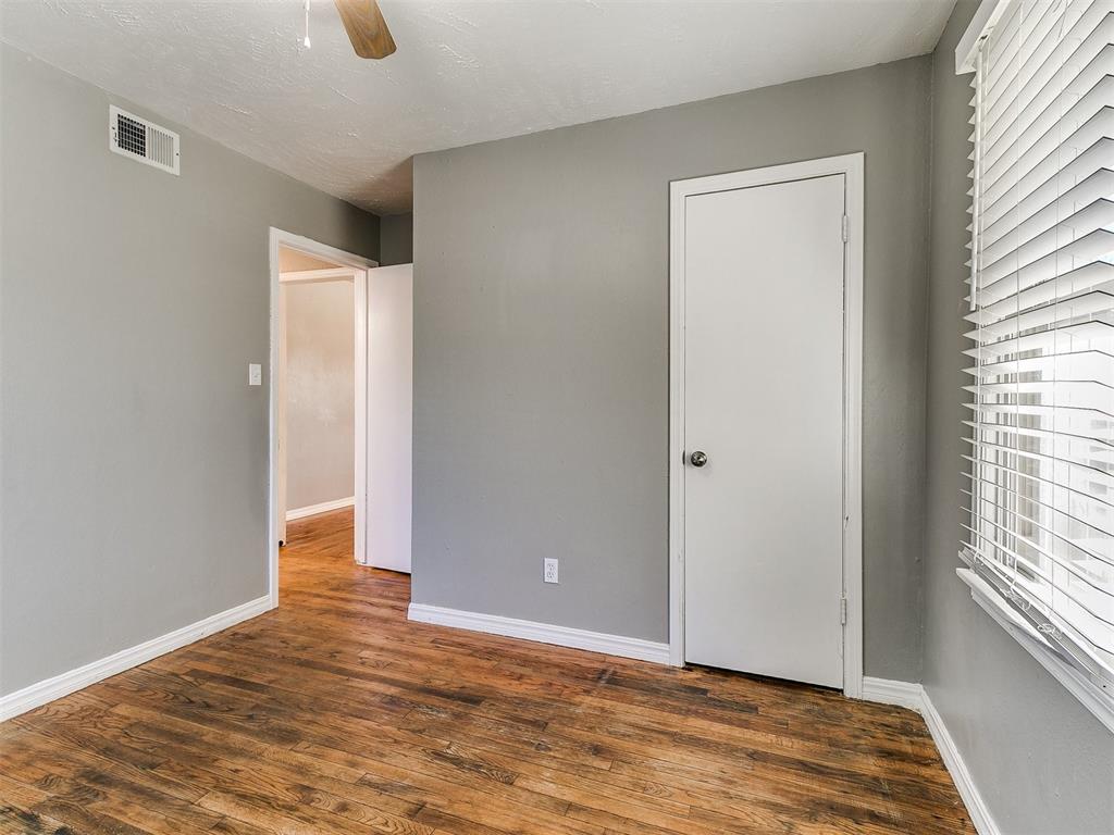 813 E Towry Drive Property Photo 10