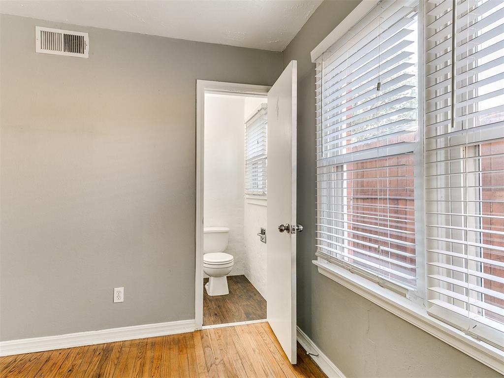 813 E Towry Drive Property Photo 15